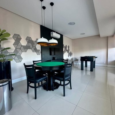 Apartamentos com 98m², 3 quartos, 1 suíte, 2 garagens, no bairro Jardim Atlântico em Florianópolis