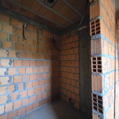 Sobrado Residencial com 110m², 2 quartos, 2 suítes, 1 garagem, no bairro Forquilhas em São José