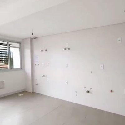 Apartamentos com 72m², 2 quartos, 1 suíte, 1 garagem, no bairro João Paulo em Florianópolis