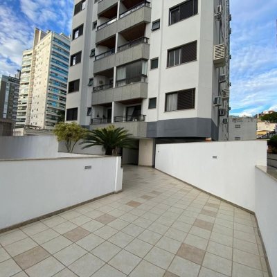 Apartamentos com 87m², 3 quartos, 1 suíte, 1 garagem, no bairro Agronomica em Florianópolis