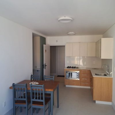 Apartamentos com 49m², 1 quarto, 1 garagem, no bairro Canto em Florianópolis
