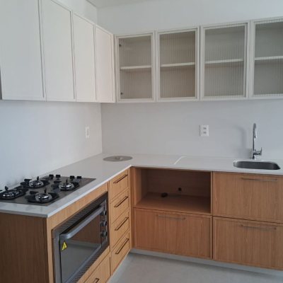 Apartamentos com 49m², 1 quarto, 1 garagem, no bairro Canto em Florianópolis