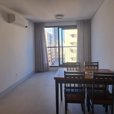 Apartamentos com 49m², 1 quarto, 1 garagem, no bairro Canto em Florianópolis