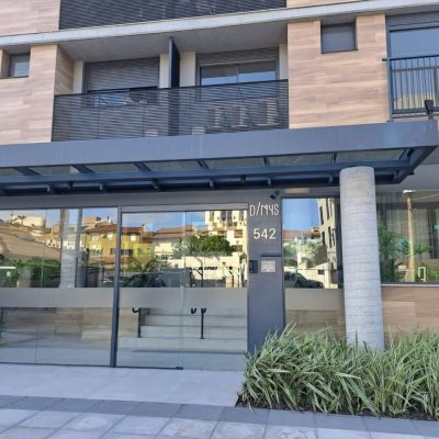 Apartamentos com 49m², 1 quarto, 1 garagem, no bairro Canto em Florianópolis