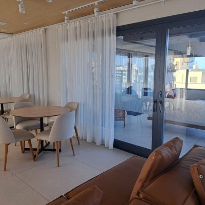 Apartamentos com 49m², 1 quarto, 1 garagem, no bairro Canto em Florianópolis