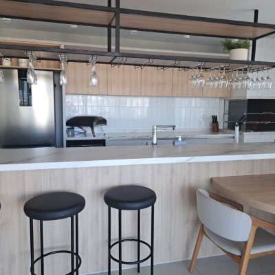 Apartamentos com 49m², 1 quarto, 1 garagem, no bairro Canto em Florianópolis