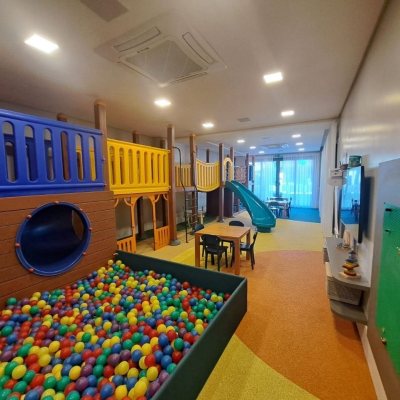 Apartamentos com 49m², 1 quarto, 1 garagem, no bairro Canto em Florianópolis