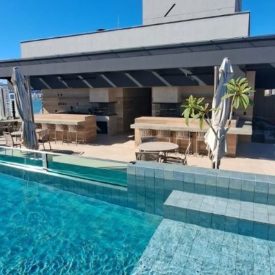 Apartamentos com 49m², 1 quarto, 1 garagem, no bairro Canto em Florianópolis