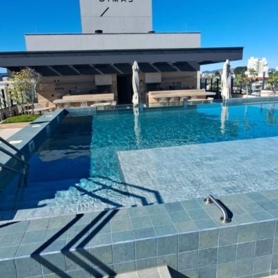 Apartamentos com 49m², 1 quarto, 1 garagem, no bairro Canto em Florianópolis