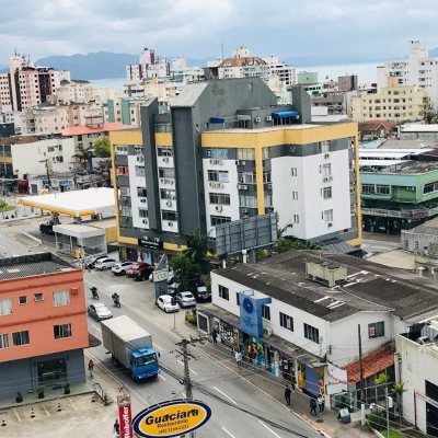 Sala com 40m², 1 garagem, no bairro Estreito em Florianópolis