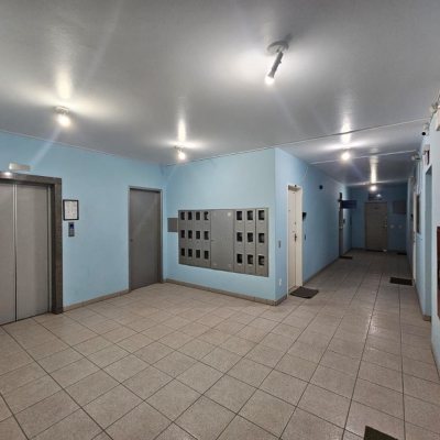 Sala com 40m², 1 garagem, no bairro Estreito em Florianópolis