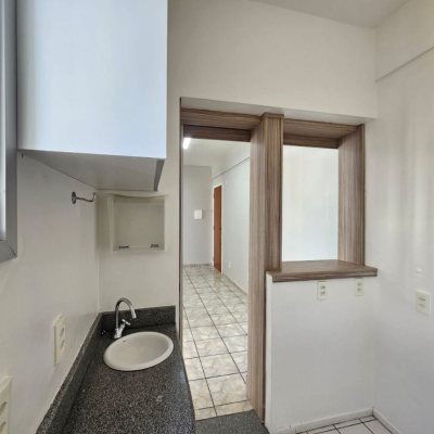 Sala com 40m², 1 garagem, no bairro Estreito em Florianópolis