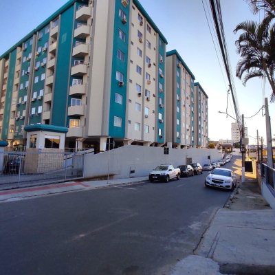 Apartamentos com 74m², 3 quartos, 1 suíte, 1 garagem, no bairro Barreiros em São José