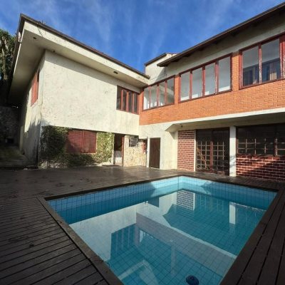 Casa Residencial com 128m², 4 quartos, 2 suítes, 2 garagens, no bairro Jardim Atlântico em Florianópolis