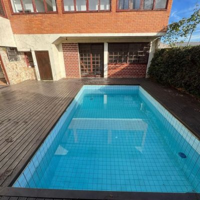 Casa Residencial com 128m², 4 quartos, 2 suítes, 2 garagens, no bairro Jardim Atlântico em Florianópolis