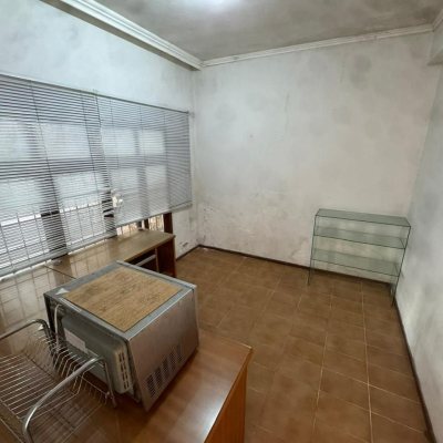 Casa Residencial com 128m², 4 quartos, 2 suítes, 2 garagens, no bairro Jardim Atlântico em Florianópolis