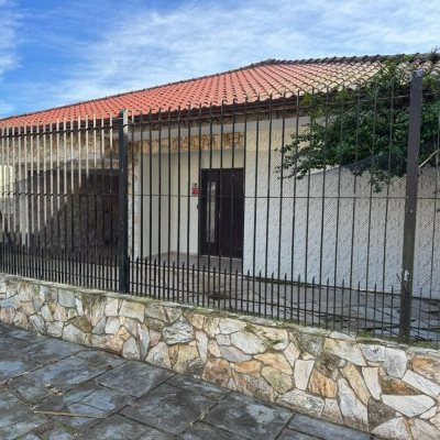 Casa Residencial com 128m², 4 quartos, 2 suítes, 2 garagens, no bairro Jardim Atlântico em Florianópolis