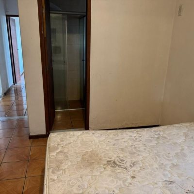 Casa Residencial com 128m², 4 quartos, 2 suítes, 2 garagens, no bairro Jardim Atlântico em Florianópolis