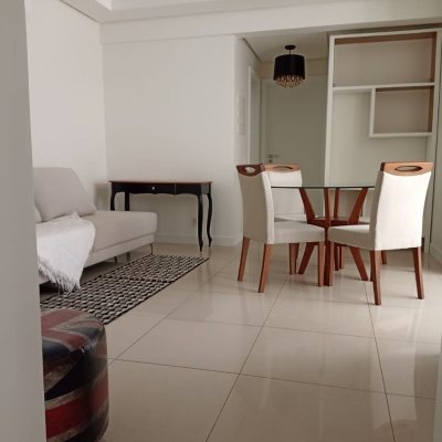 Apartamentos com 63m², 2 quartos, 1 suíte, 1 garagem, no bairro Agronômica em Florianópolis