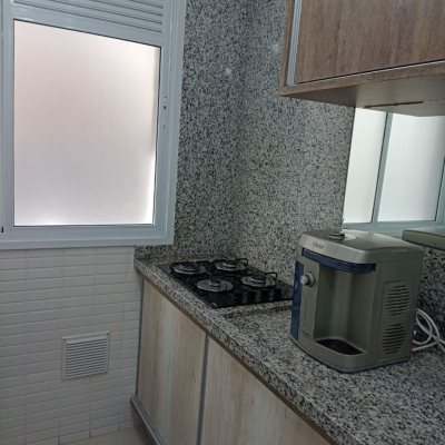 Apartamentos com 63m², 2 quartos, 1 suíte, 1 garagem, no bairro Agronômica em Florianópolis