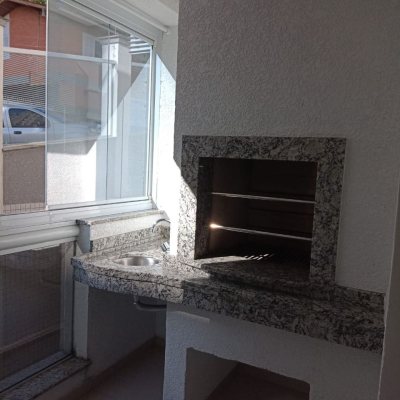 Apartamentos com 63m², 2 quartos, 1 suíte, 1 garagem, no bairro Agronômica em Florianópolis