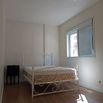 Apartamentos com 63m², 2 quartos, 1 suíte, 1 garagem, no bairro Agronômica em Florianópolis