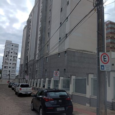 Apartamentos com 63m², 2 quartos, 1 suíte, 1 garagem, no bairro Agronômica em Florianópolis