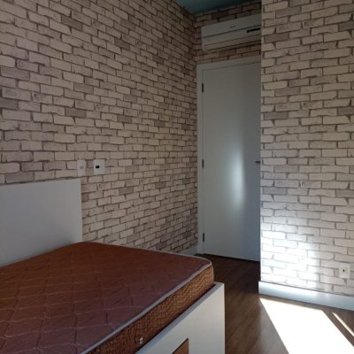 Apartamentos com 63m², 2 quartos, 1 suíte, 1 garagem, no bairro Agronômica em Florianópolis