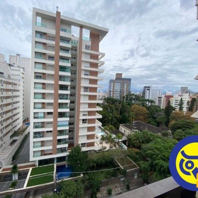 Apartamentos com 214m², 3 quartos, 3 suítes, 2 garagens, no bairro Centro em Florianópolis