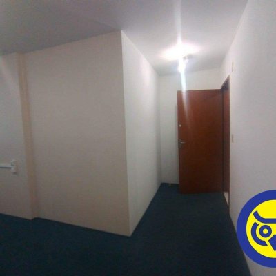Sala com 49m², 1 garagem, no bairro Centro em Florianópolis