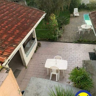 Casa Residencial com 257m², 3 quartos, 1 suíte, 1 garagem, no bairro Itaguaçu em Florianópolis