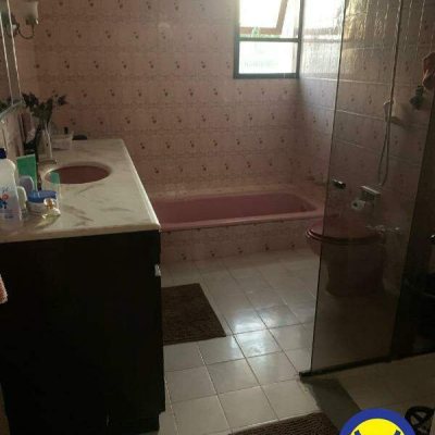 Casa Residencial com 257m², 3 quartos, 1 suíte, 1 garagem, no bairro Itaguaçu em Florianópolis