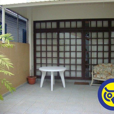 Casa Residencial com 257m², 3 quartos, 1 suíte, 1 garagem, no bairro Itaguaçu em Florianópolis