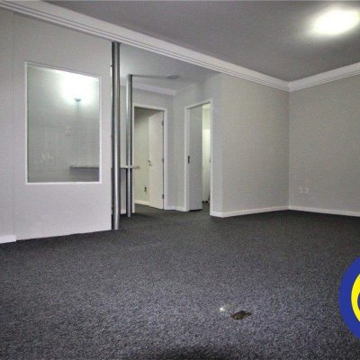Sala com 50m², no bairro Centro em Florianópolis