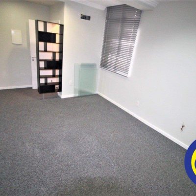 Sala com 50m², no bairro Centro em Florianópolis