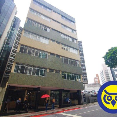 Sala com 50m², no bairro Centro em Florianópolis