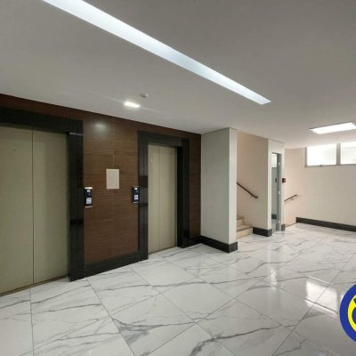 Sala com 83m², 1 garagem, no bairro Centro em Florianópolis