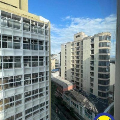 Sala com 83m², 1 garagem, no bairro Centro em Florianópolis