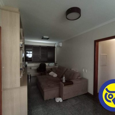 Apartamentos com 186m², 3 quartos, 2 suítes, 2 garagens, no bairro Centro em Florianópolis