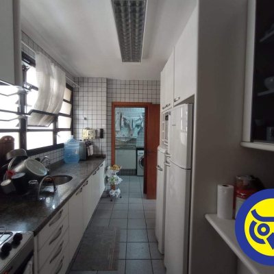 Apartamentos com 186m², 3 quartos, 2 suítes, 2 garagens, no bairro Centro em Florianópolis
