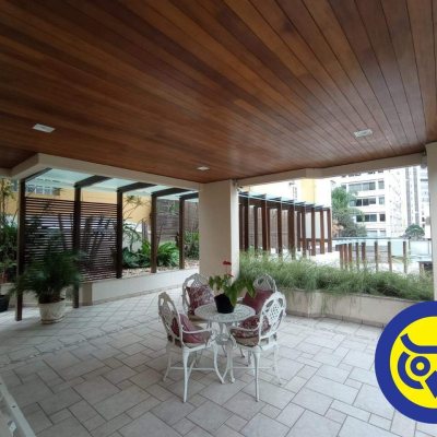 Apartamentos com 186m², 3 quartos, 2 suítes, 2 garagens, no bairro Centro em Florianópolis