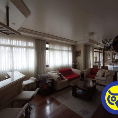 Apartamentos com 186m², 3 quartos, 2 suítes, 2 garagens, no bairro Centro em Florianópolis