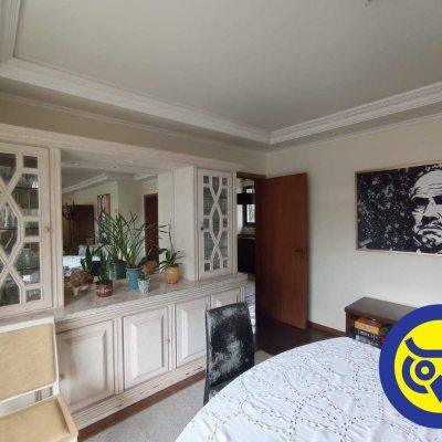 Apartamentos com 186m², 3 quartos, 2 suítes, 2 garagens, no bairro Centro em Florianópolis