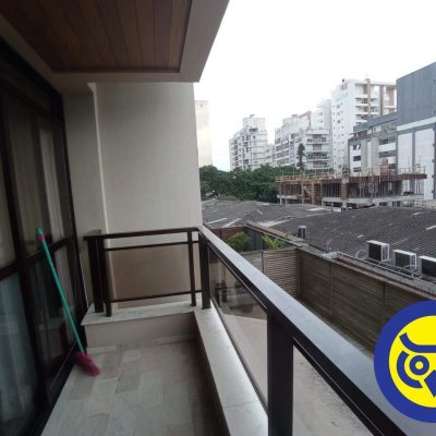 Apartamentos com 186m², 3 quartos, 2 suítes, 2 garagens, no bairro Centro em Florianópolis