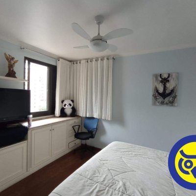 Apartamentos com 186m², 3 quartos, 2 suítes, 2 garagens, no bairro Centro em Florianópolis