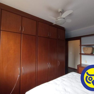 Apartamentos com 186m², 3 quartos, 2 suítes, 2 garagens, no bairro Centro em Florianópolis