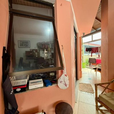 Apartamentos com 90m², 3 quartos, 1 suíte, 1 garagem, no bairro Canasvieiras em Florianópolis