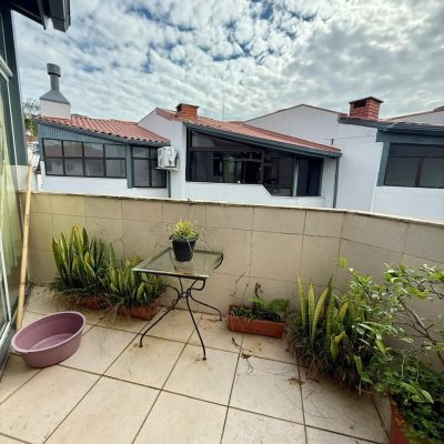 Apartamentos com 90m², 3 quartos, 1 suíte, 1 garagem, no bairro Canasvieiras em Florianópolis