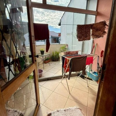 Apartamentos com 90m², 3 quartos, 1 suíte, 1 garagem, no bairro Canasvieiras em Florianópolis