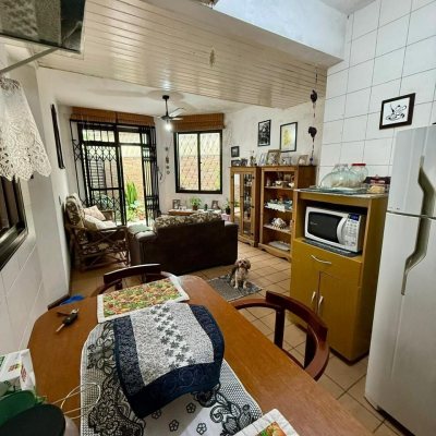 Apartamentos com 90m², 3 quartos, 1 suíte, 1 garagem, no bairro Canasvieiras em Florianópolis